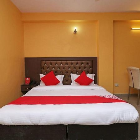 Airport Hotel Runway Yeni Delhi Dış mekan fotoğraf