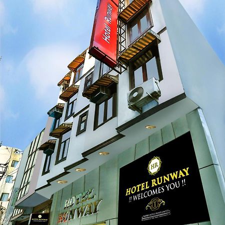 Airport Hotel Runway Yeni Delhi Dış mekan fotoğraf