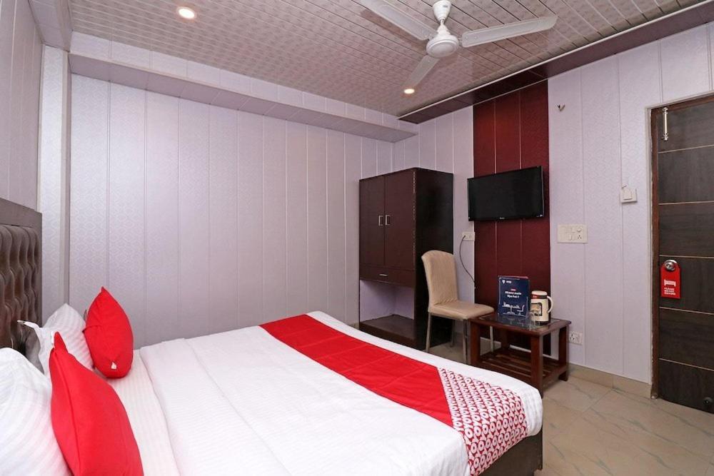 Airport Hotel Runway Yeni Delhi Dış mekan fotoğraf