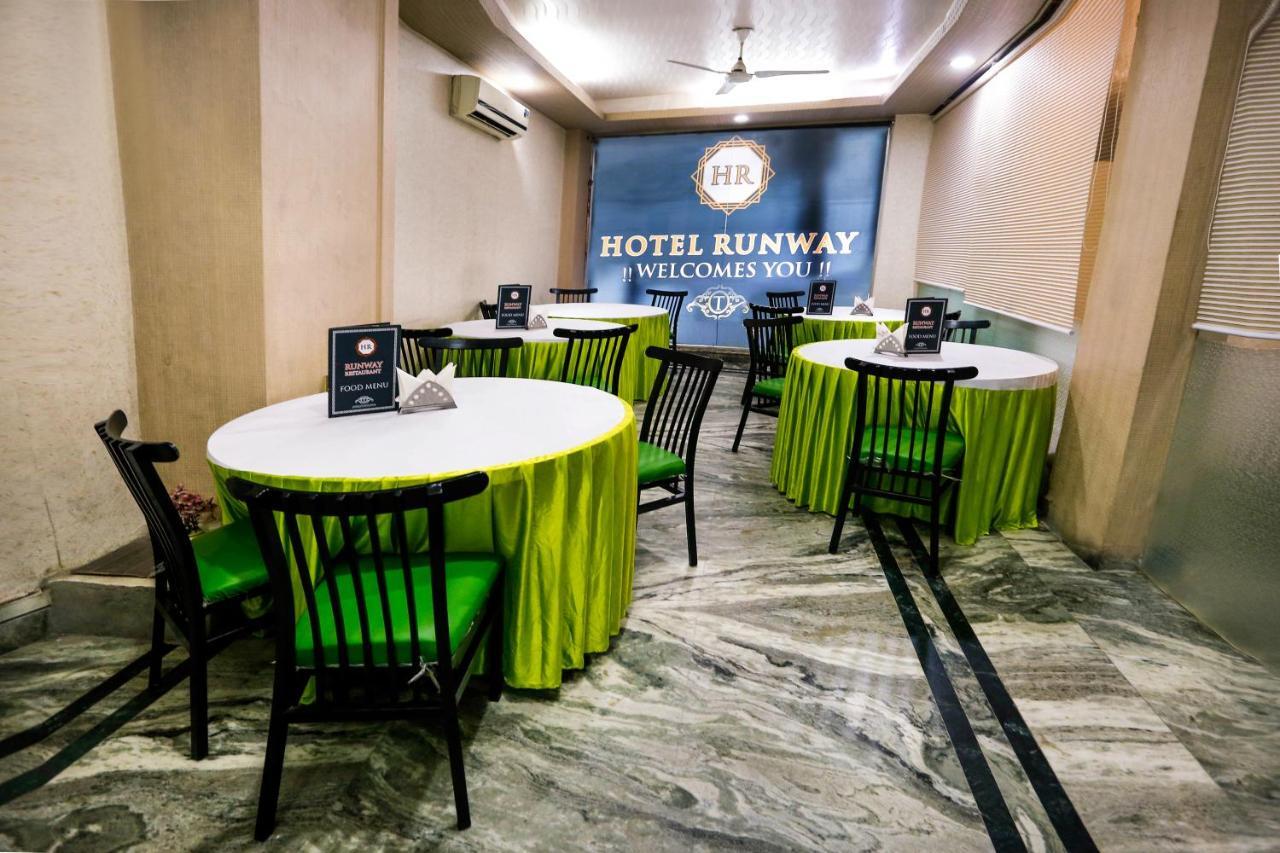 Airport Hotel Runway Yeni Delhi Dış mekan fotoğraf