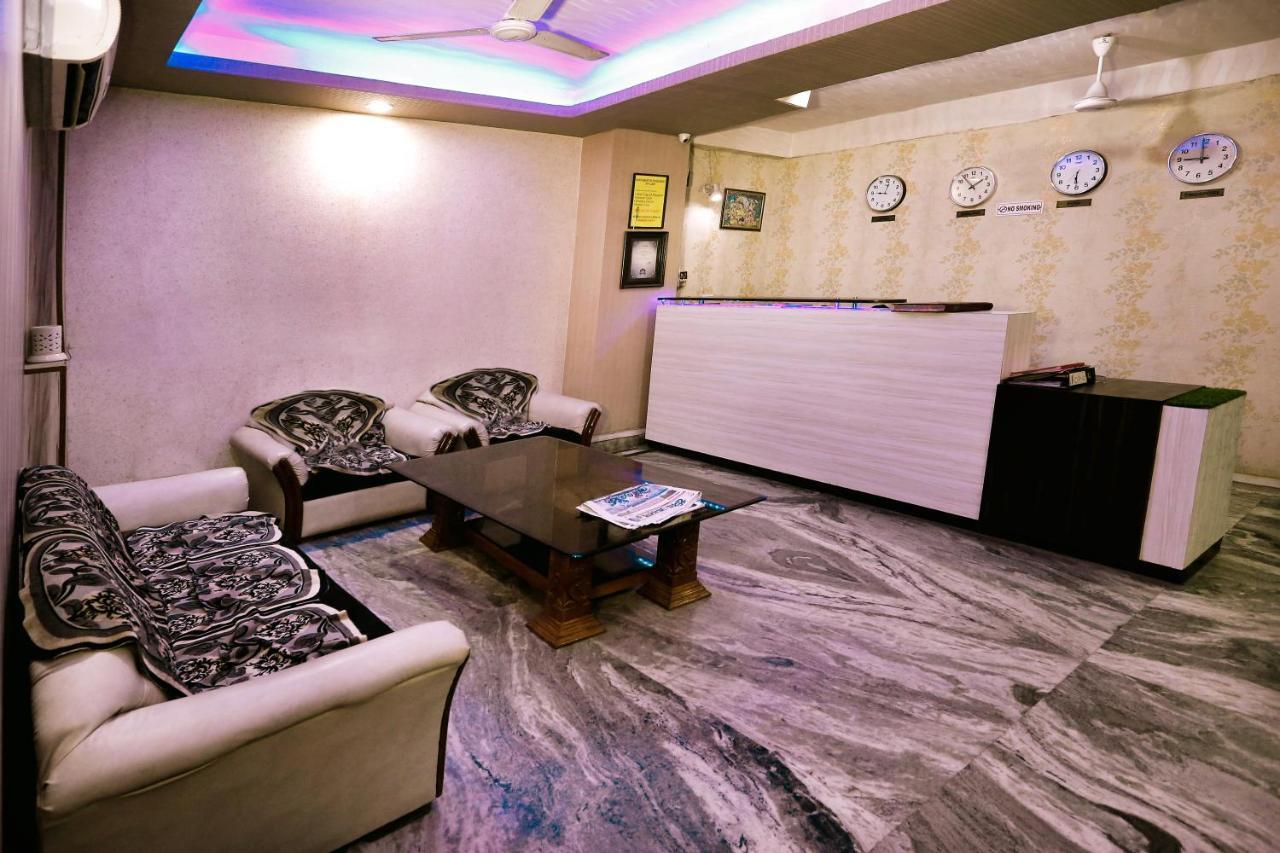 Airport Hotel Runway Yeni Delhi Dış mekan fotoğraf