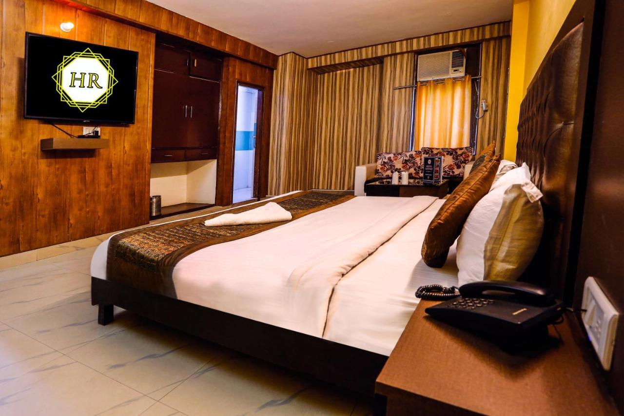 Airport Hotel Runway Yeni Delhi Dış mekan fotoğraf